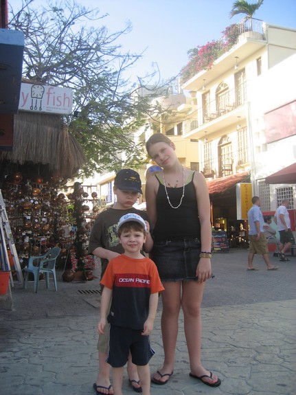 in-front-of-our-hotel But we finally ended up at our destination! Hotel Cielo.